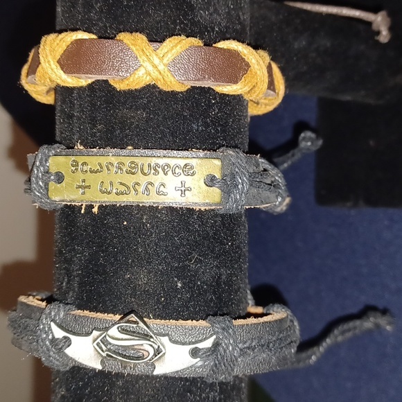 6 Pc. Leather Bracelet NWOT - Picture 3 of 3